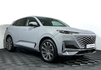 Подержанный автомобиль Changan UNI-K 2023 года (3 фото)