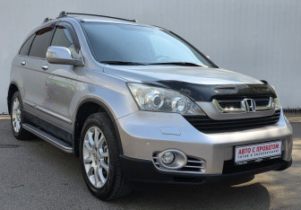 Подержанный автомобиль Honda CR-V 2007 года (3 фото)