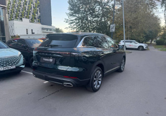 Подержанный автомобиль Chery Tiggo 9 2024 года (8 фото)