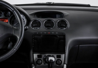 Подержанный автомобиль Peugeot 308 Hatchback 2012 года (13 фото)