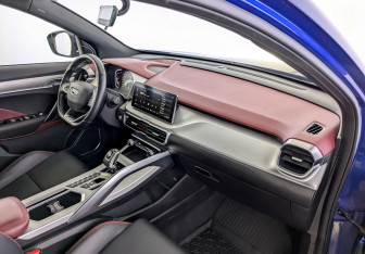 Подержанный автомобиль Geely Coolray 2021 года (11 фото)