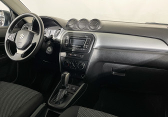 Подержанный автомобиль Suzuki Vitara 2017 года (9 фото)