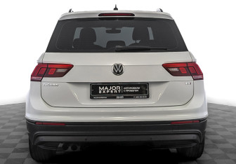 Подержанный автомобиль Volkswagen Tiguan 2018 года (6 фото)