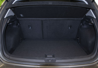 Подержанный автомобиль Volkswagen Golf Hatchback 2013 года (32 фото)