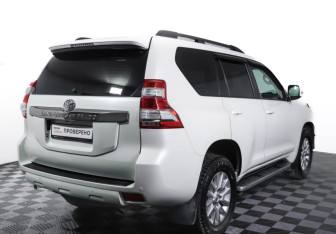 Подержанный автомобиль Toyota Land Cruiser Prado 2014 года (5 фото)