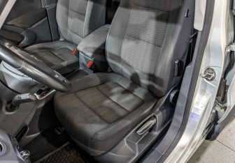 Подержанный автомобиль Volkswagen Tiguan 2012 года (20 фото)