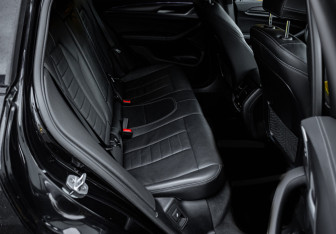 Подержанный автомобиль BMW X4 2020 года (10 фото)