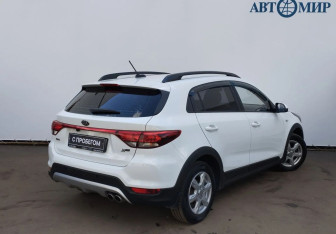 Подержанный автомобиль Kia Rio Hatchback 2018 года (8 фото)