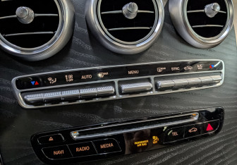 Подержанный автомобиль Mercedes-Benz GLC Coupe 2018 года (26 фото)