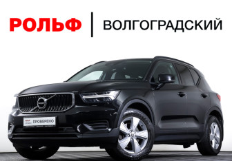 Подержанный автомобиль Volvo XC40 2018 года (23 фото)