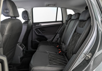 Подержанный автомобиль Volkswagen Tiguan 2021 года (12 фото)