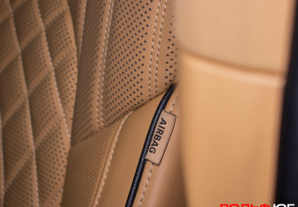 Подержанный автомобиль Voyah Dream 2023 года (25 фото)