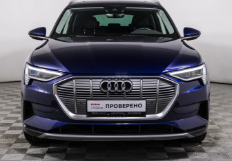 Подержанный автомобиль Audi e-tron 2019 года (2 фото)