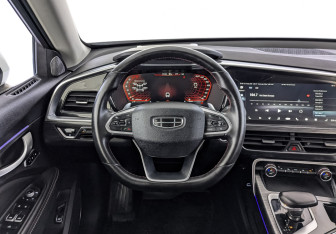 Подержанный автомобиль Geely Tugella 2021 года (22 фото)
