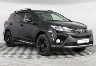 Подержанный автомобиль Toyota RAV4 2014 года (3 фото)