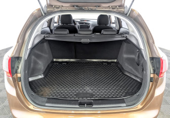 Подержанный автомобиль Kia Ceed Wagon 2017 года (10 фото)