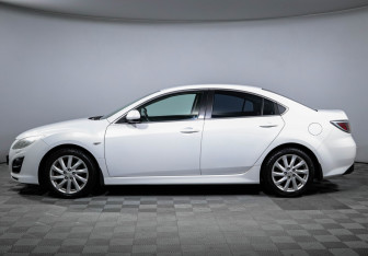 Подержанный автомобиль Mazda 6 Sedan 2011 года (8 фото)