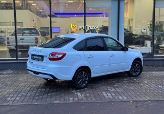 Подержанный автомобиль LADA (ВАЗ) Granta Liftback 2023 года (8 фото)