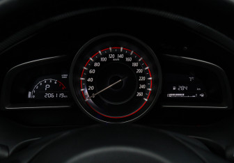 Подержанный автомобиль Mazda 3 Sedan 2014 года (13 фото)