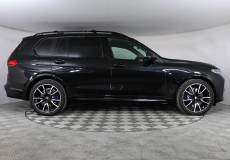 Подержанный автомобиль BMW X7 2021 года (6 фото)
