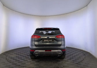 Подержанный автомобиль Geely Atlas 2019 года (6 фото)