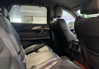 Подержанный автомобиль Mazda CX-9 2018 года (12 фото)