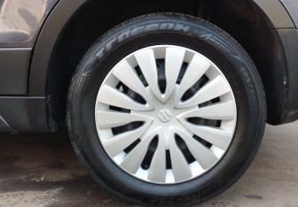Подержанный автомобиль Suzuki SX4 Hatchback 2014 года (13 фото)