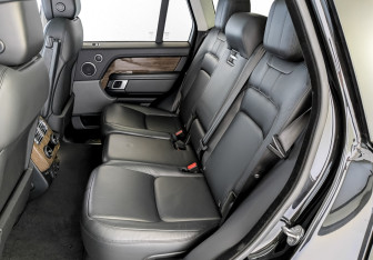 Подержанный автомобиль Land Rover Range Rover 2018 года (12 фото)