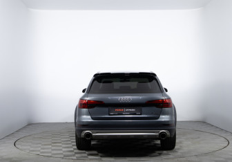 Подержанный автомобиль Audi A4 allroad 2016 года (6 фото)
