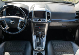Подержанный автомобиль Chevrolet Captiva 2014 года (12 фото)