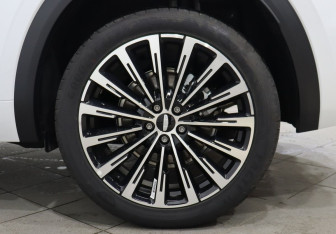 Новый Geely Monjaro 2025 (9 фото)
