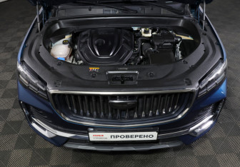 Подержанный автомобиль Geely Monjaro 2024 года (10 фото)