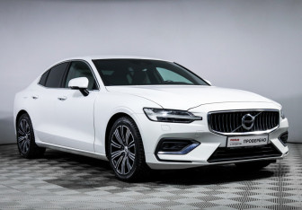 Подержанный автомобиль Volvo S60 2020 года (3 фото)
