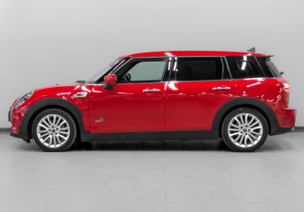 Подержанный автомобиль MINI Clubman Wagon 2021 года (8 фото)