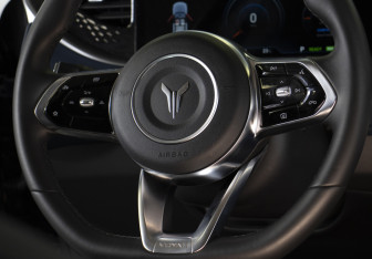 Подержанный автомобиль Voyah Free 2023 года (18 фото)