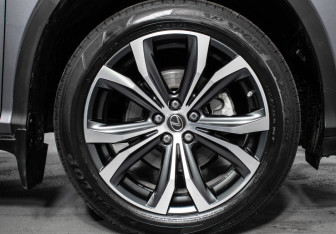 Подержанный автомобиль Lexus RX 2020 года (19 фото)