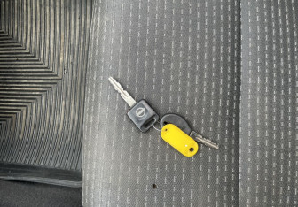 Подержанный автомобиль Nissan Almera Classic 2008 года (14 фото)