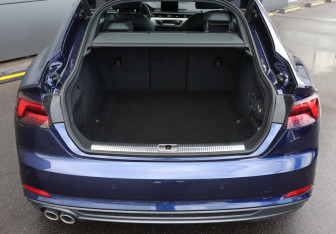 Подержанный автомобиль Audi A5 Liftback 2018 года (9 фото)