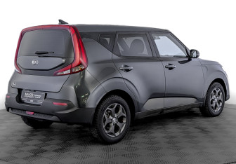 Подержанный автомобиль Kia Soul 2020 года (5 фото)