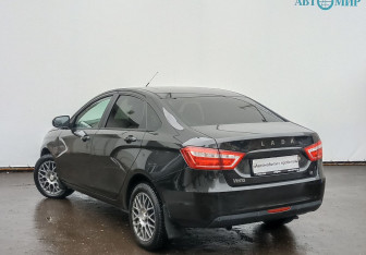 Подержанный автомобиль LADA (ВАЗ) Vesta Sedan 2017 года (7 фото)