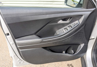 Подержанный автомобиль Hyundai Creta 2021 года (19 фото)