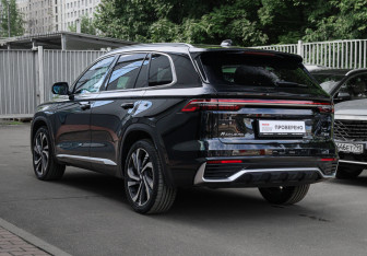 Подержанный автомобиль Geely Monjaro 2024 года (6 фото)