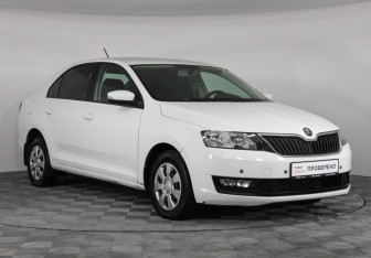Подержанный автомобиль Skoda Rapid Liftback 2017 года (3 фото)