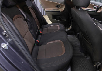 Подержанный автомобиль Kia Ceed Hatchback 2014 года (12 фото)