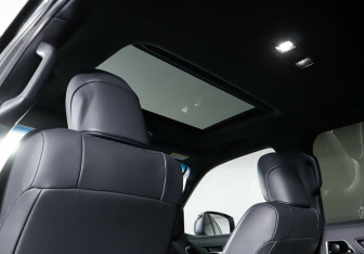 Подержанный автомобиль Toyota Land Cruiser Suv 2021 года (20 фото)