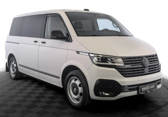 Подержанный автомобиль Volkswagen Multivan 2020 года (3 фото)