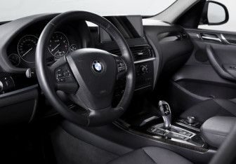 Подержанный автомобиль BMW X3 2014 года (14 фото)