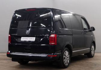 Подержанный автомобиль Volkswagen Caravelle 2017 года (8 фото)