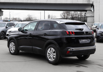 Подержанный автомобиль Peugeot 3008 2019 года (7 фото)