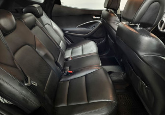 Подержанный автомобиль Hyundai Santa Fe 2013 года (12 фото)